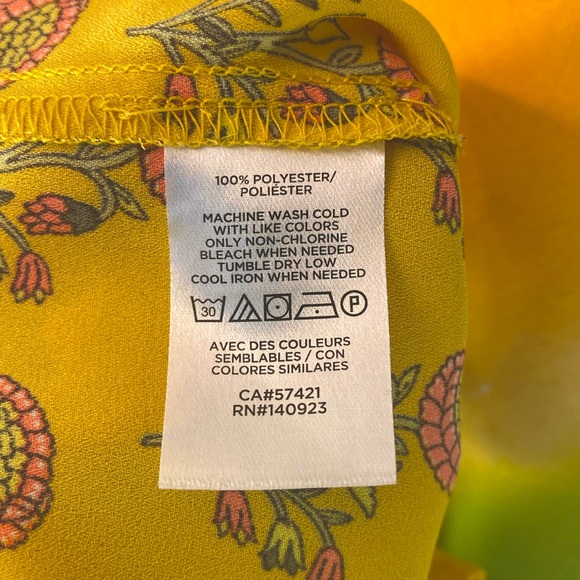 LOFT Petite Adorable Floral Blouse - Picture 11 of 11